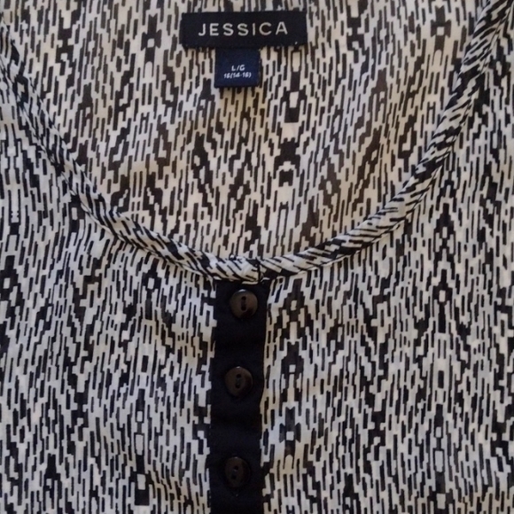 🆕 Light Weight Flowy Slightly Sheer w Button Tunic by JESSICA! Better IRL! - Picture 6 of 6